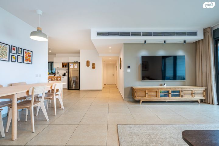 דירה, אור עקיבא