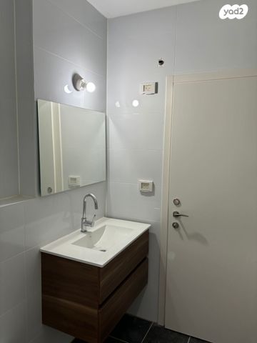 דירה, הגפן, כרמי הנדיב, אחוזת רוטנר, קרית מלאכי