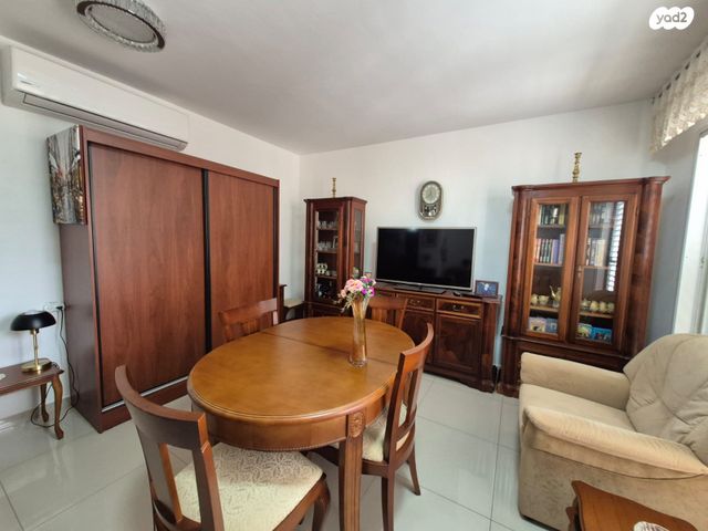 אבינועם ילין 