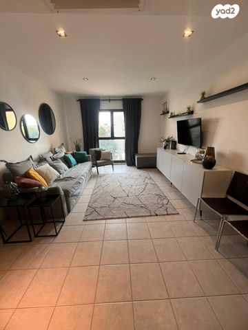 דירה, שדרות ירושלים 19, צפון יפו, המושבה האמריקאית-גרמנית, תל אביב יפו