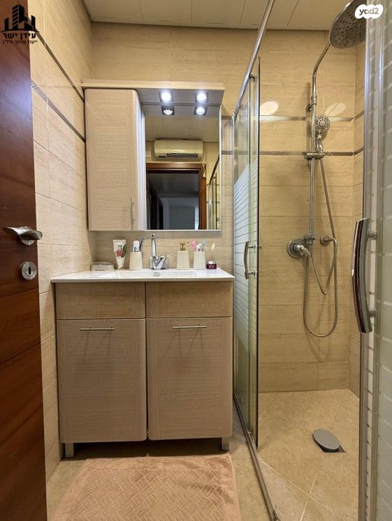 דירה, דרך ההגנה 132, נווה ברבור, כפר שלם מערב, תל אביב יפו