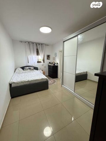 דירה, שדרות העצמאות, רמות בן צבי, יבנה