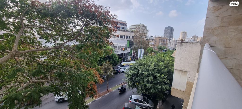 דירה, הרצליה