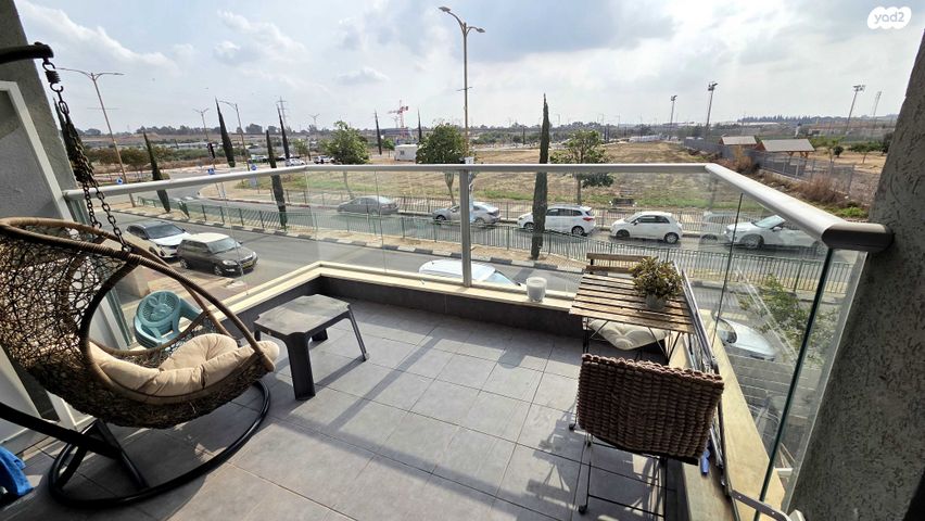 דירה, שדרות רפאל סויסה, בר לב, מזכרת בתיה