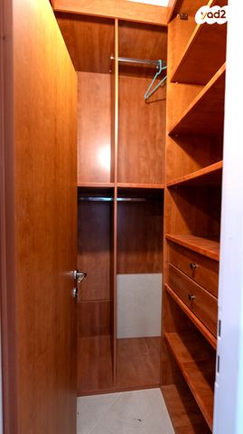 דירה, רעננה