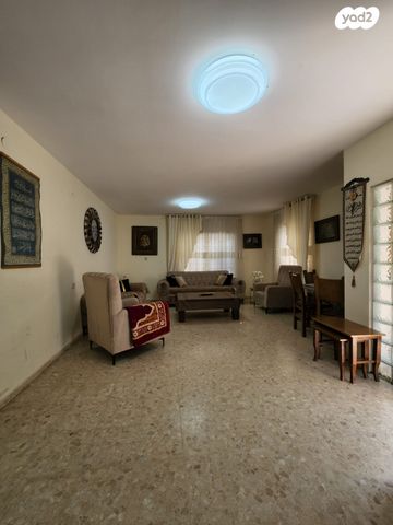 דו משפחתי, צאלון 13, לוד הצעירה, לוד