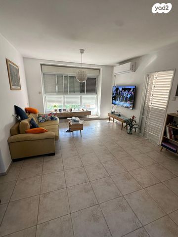 דירה, פקיעין, נווה אילן, אשקלון