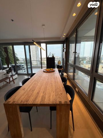 דירה, ניסים אלוני, תל אביב יפו