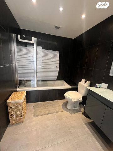 דירה, שדרות ירושלים 19, צפון יפו, המושבה האמריקאית-גרמנית, תל אביב יפו