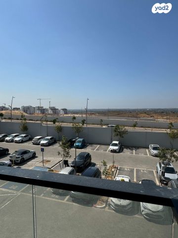 דירה, הרב אבא אבוחצירה, שדרות בפארק, שדרות