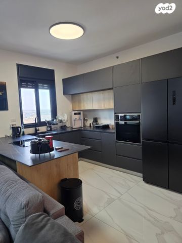 דירת גן, הרימון 61, הפרחים, קרית גת