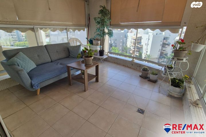 דירה, שמעון אבידן, קרית רבין, חולון