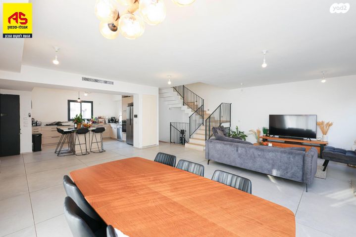 בית פרטי/ קוטג', שכונה 10, תל מונד