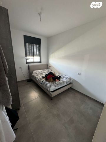 דירה, הרב אבא אבוחצירה, שדרות בפארק, שדרות