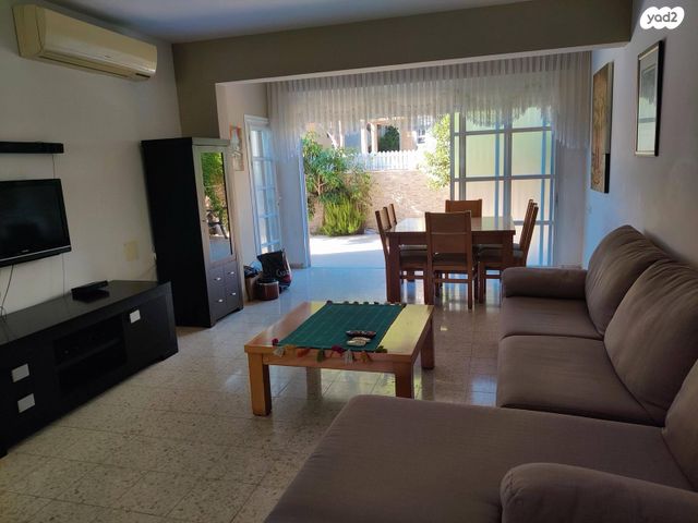 דירת גן, אילנות, כרמל מערבי, חיפה