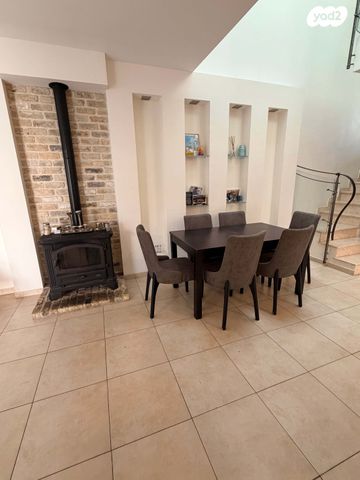 דו משפחתי, מרים החשמונאית, מוריה, מודיעין מכבים רעות