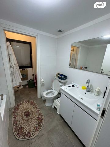 דירה, הרב אבא אבוחצירה, שדרות בפארק, שדרות