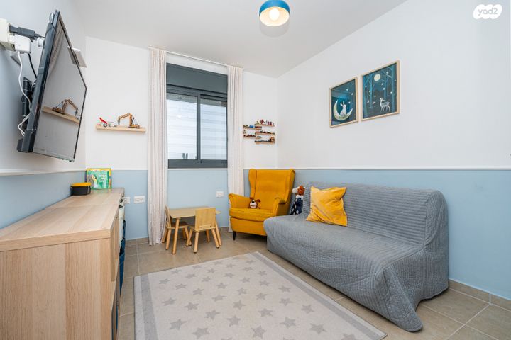 דירה, אור עקיבא