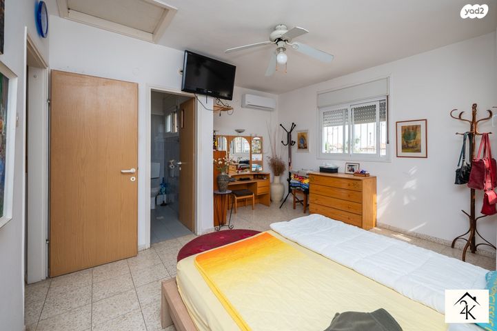 דו משפחתי, מול היקב, זכרון יעקב