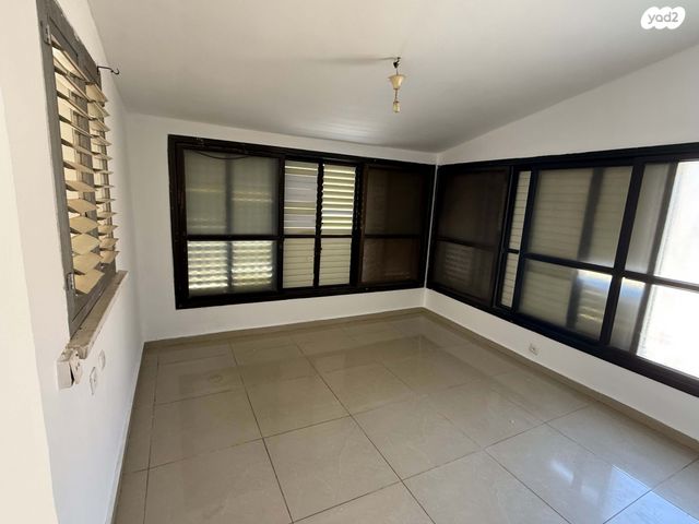 דירה, צה"ל, נווה עמל, הרצליה