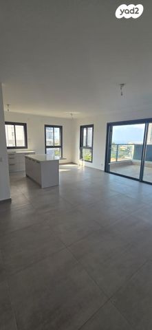 אמנון ליפקין שחק 