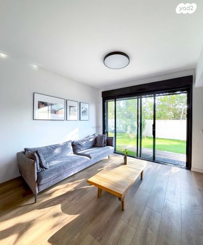 דירת גן, הדר, רמת השרון