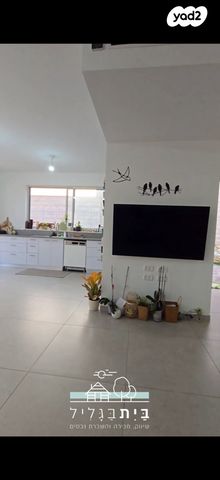 בית פרטי/ קוטג', אדמית / יערית, שלומי