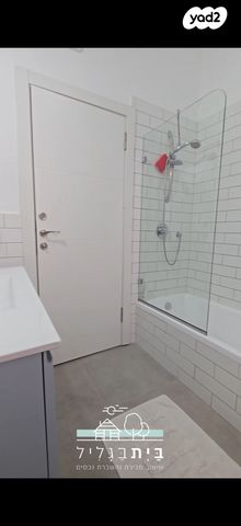 בית פרטי/ קוטג', אדמית / יערית, שלומי