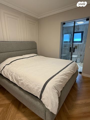 דו משפחתי, הרב אריה לוין, קרית מנחם בגין, רמלה