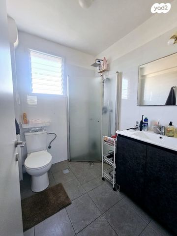 דירה, ירמיהו, נאות יהודית ונווה ארזים, חולון