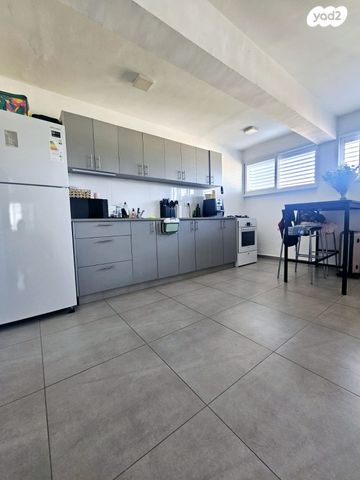 דירה, ירמיהו, נאות יהודית ונווה ארזים, חולון