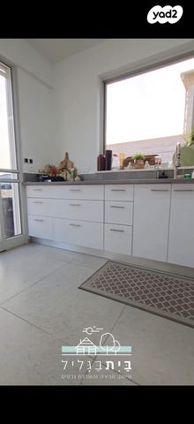 בית פרטי/ קוטג', אדמית / יערית, שלומי