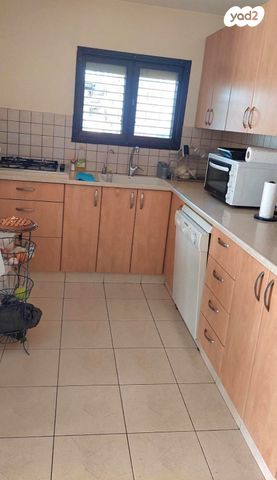 בית פרטי/ קוטג', קרית ביאליסטוק, יהוד מונוסון