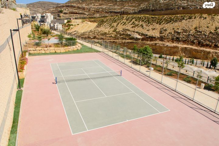 מגרשים, החליל, שאר העיר, גבעת זאב