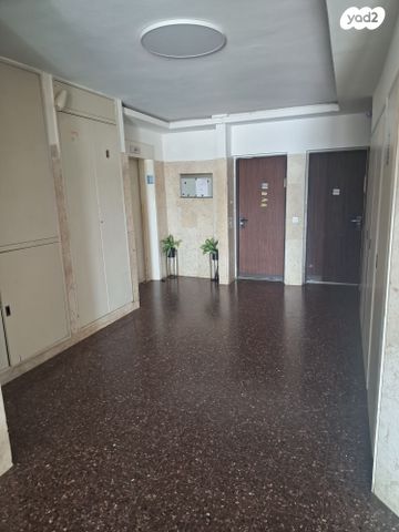 דירה, הרב יצחק בן חנן, נאות גנים, נתניה