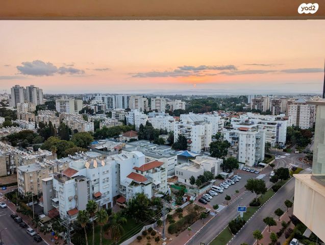 דירה, רחובות החדשה, רחובות