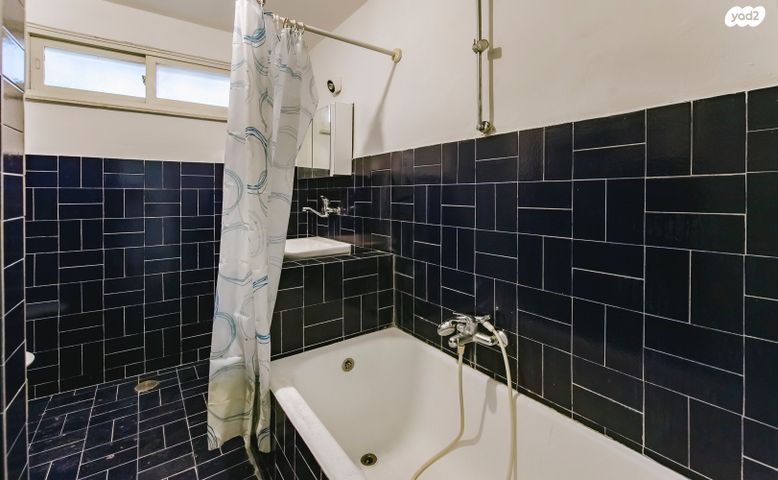 דירה, החי"ל, הגבעה הצרפתית, גבעת שפירא, ירושלים