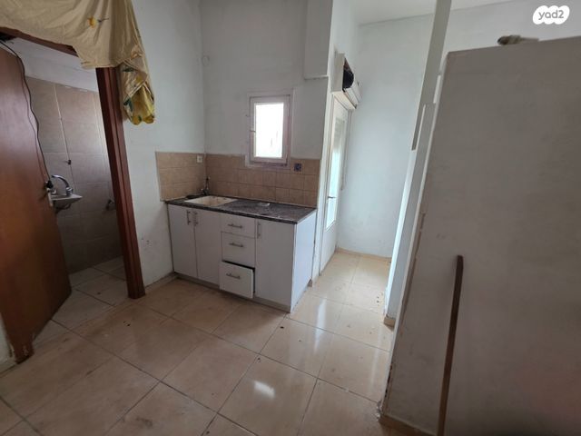 דירה, החלוץ, שוק תלפיות, חיפה