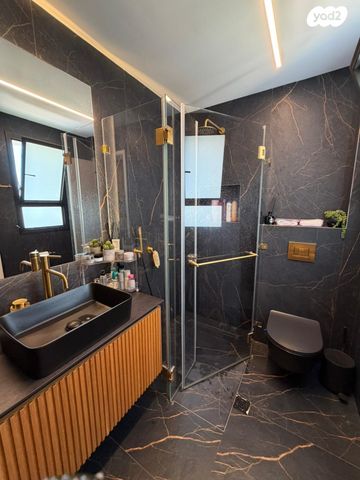 דירה, עוזי נרקיס, קרית רבין, חולון