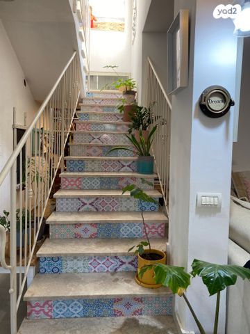 דו משפחתי, בנימינה גבעת עדה