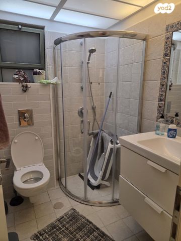 גג/ פנטהאוז, עמיאל רוז'נסקי, אפרים, רחובות