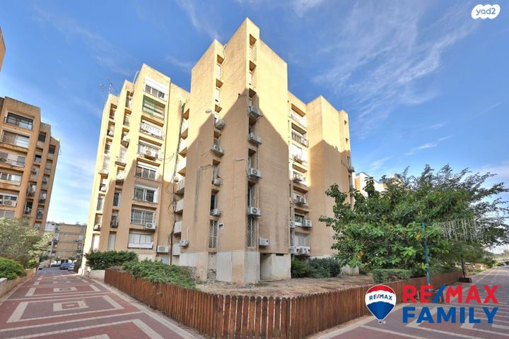 דירה, זלמן שז"ר 16, קרית ים  א', קרית ים