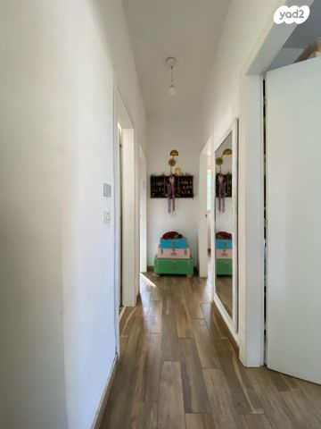 דו משפחתי, בנימינה גבעת עדה