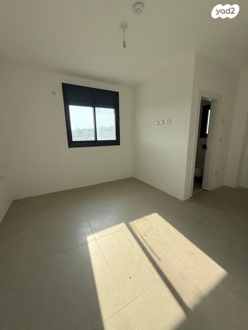 דירה, יצחק ארנסט נבנצל, מורדות ארנונה, ירושלים