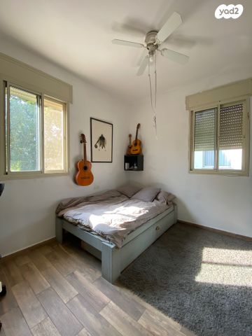 דו משפחתי, בנימינה גבעת עדה