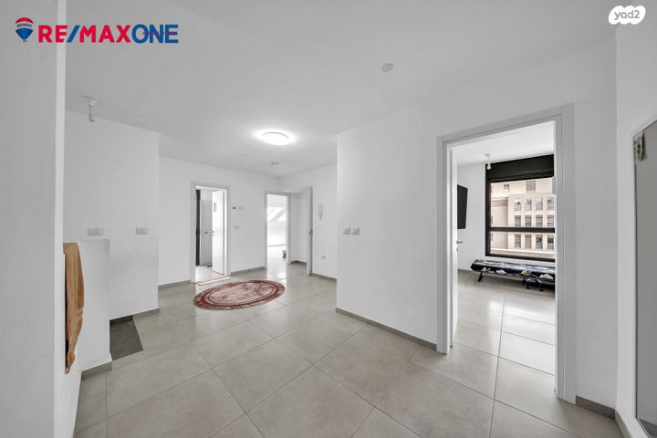 דופלקס, ברל כצנלסון, כפר סבא