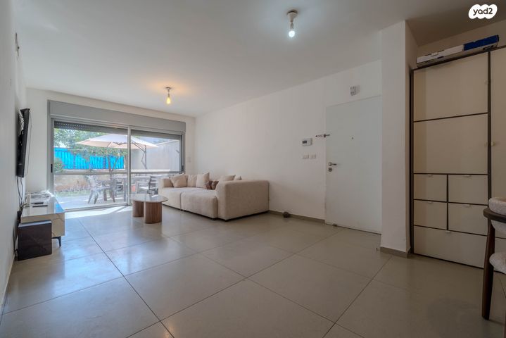 דירת גן, שוהם, אבני חן, חריש