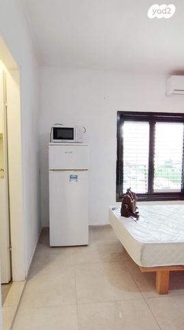 יחידת דיור, אריה בן אליעזר, רמז, מערב ותיק, ראשון לציון