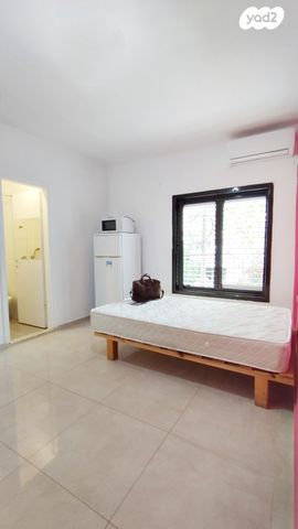 יחידת דיור, אריה בן אליעזר, רמז, מערב ותיק, ראשון לציון