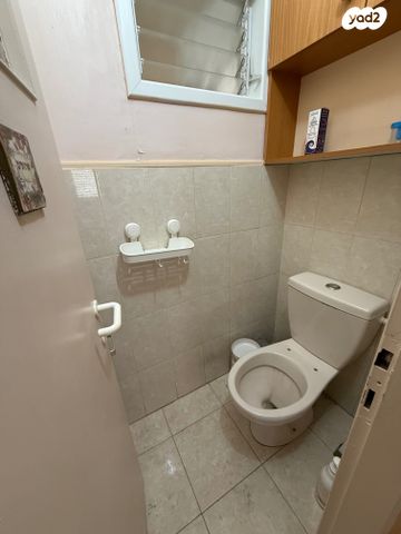 דירה, דרך ההגנה, נווה ברבור, כפר שלם מערב, תל אביב יפו